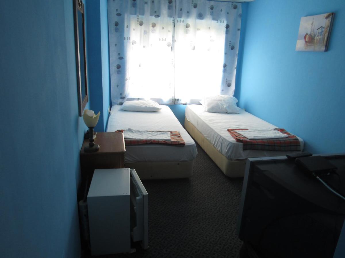 Hostel Papagal Varna Exterior photo
