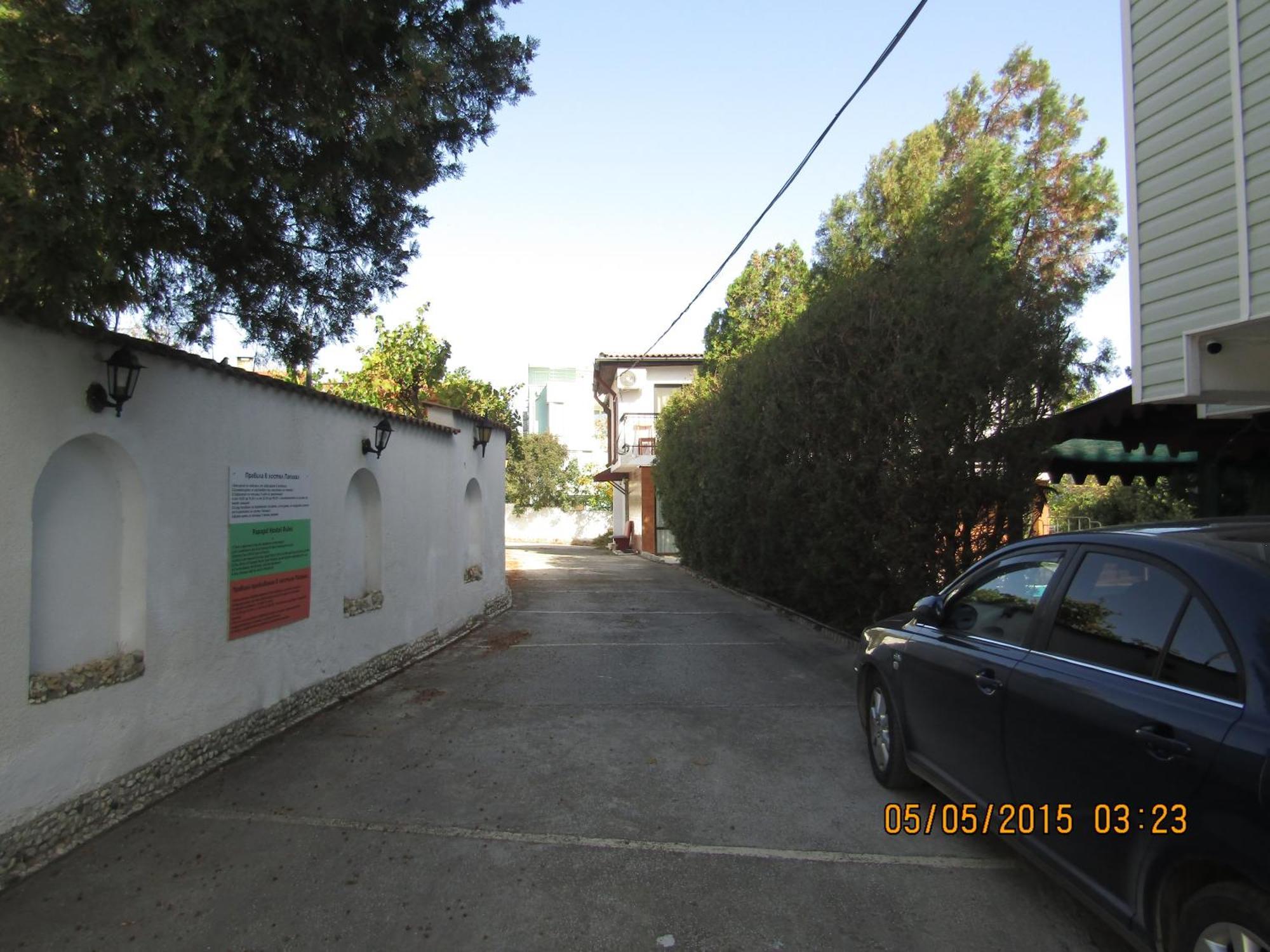Hostel Papagal Varna Exterior photo